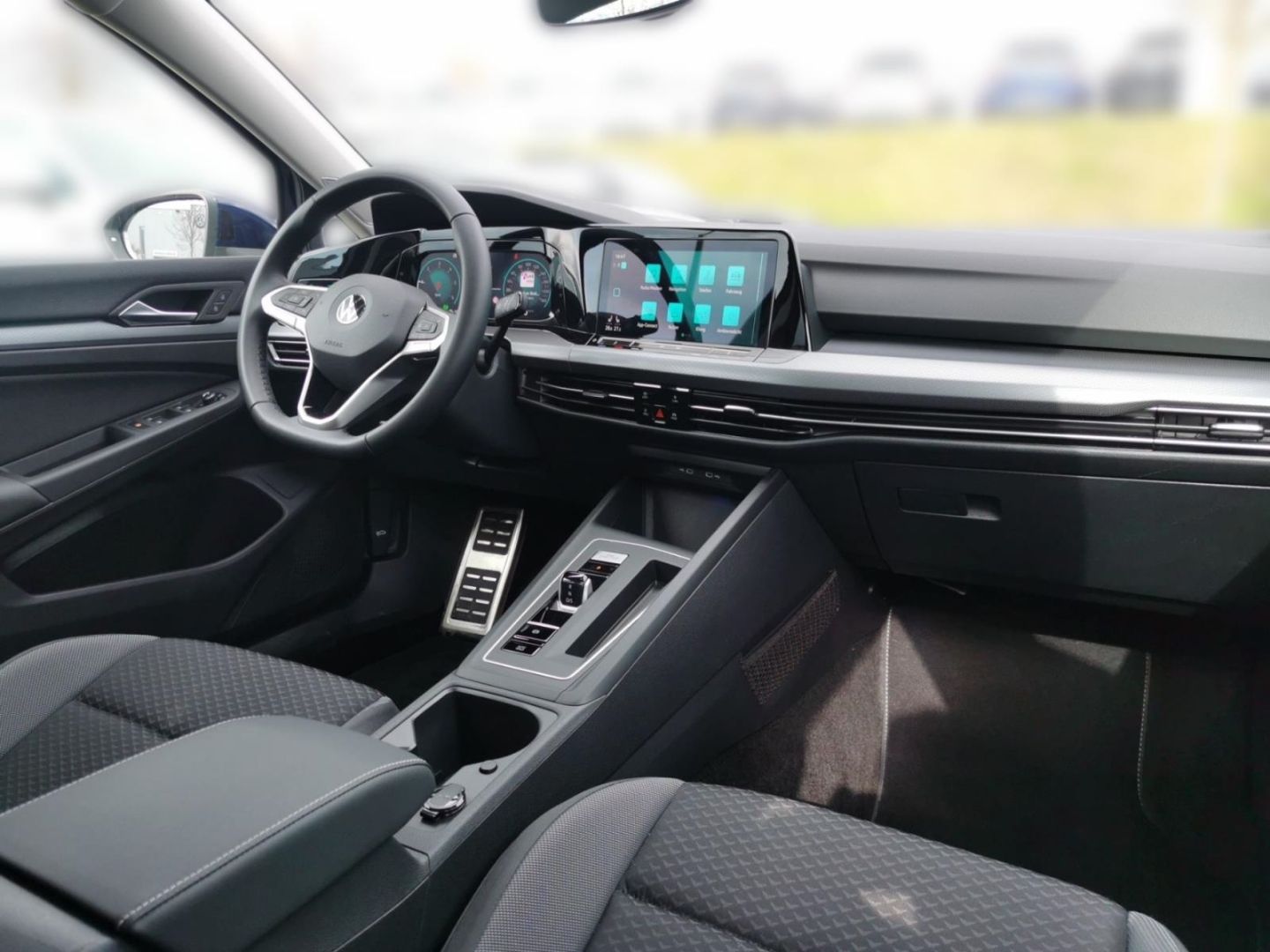 Volkswagen Golf 8 VIII Active 2.0 TDI - Samsaru's Car Outlet