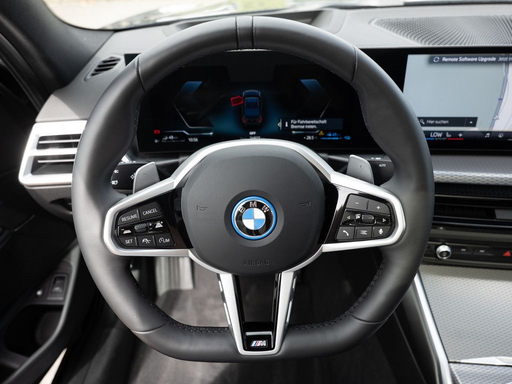 BMW 330e xDrive M-Sport Propaket HGSD AHK 360° Pro