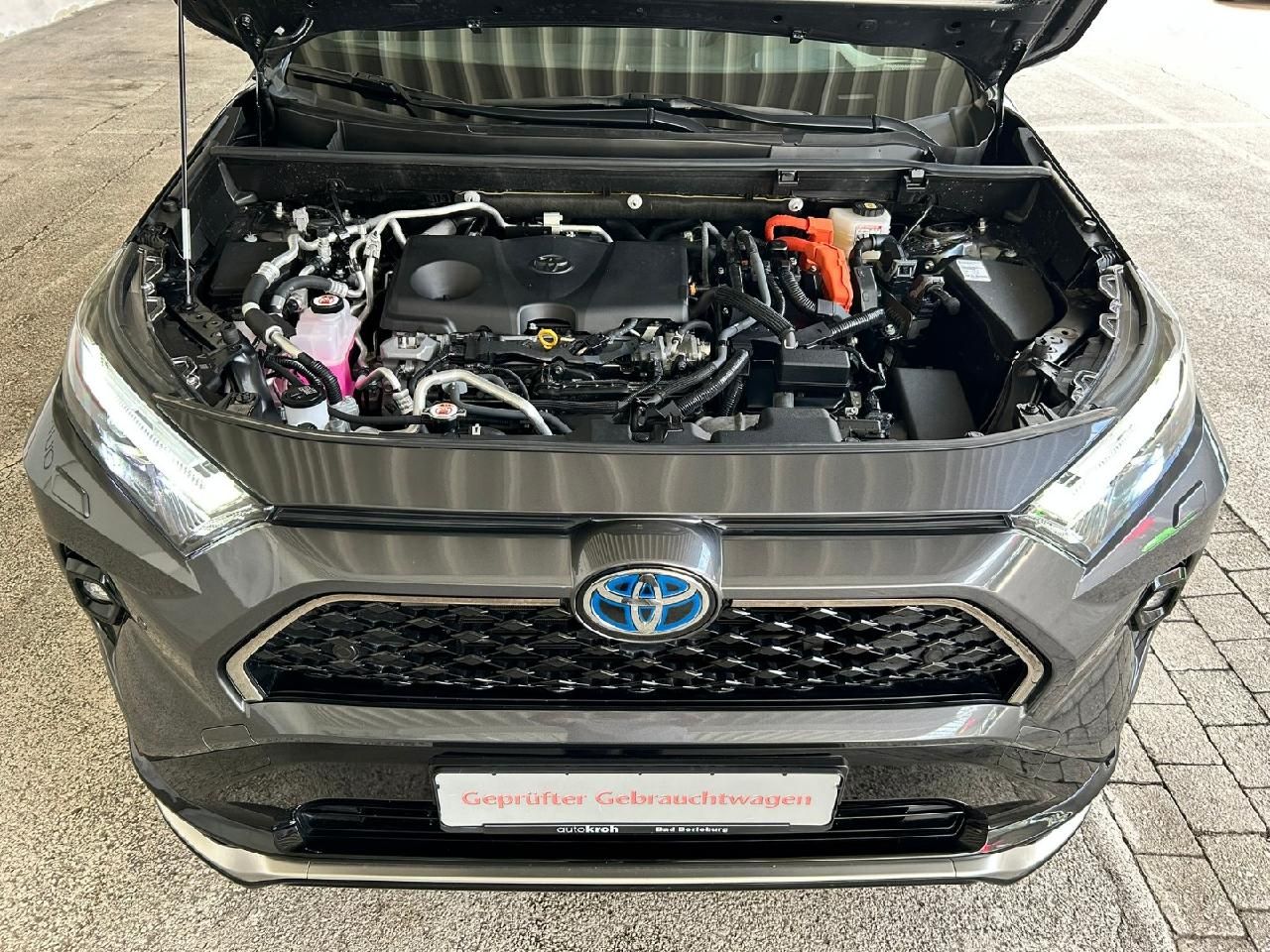Toyota RAV4 Plug-in Hybrid 4x4 - Samsaru's Car Outlet