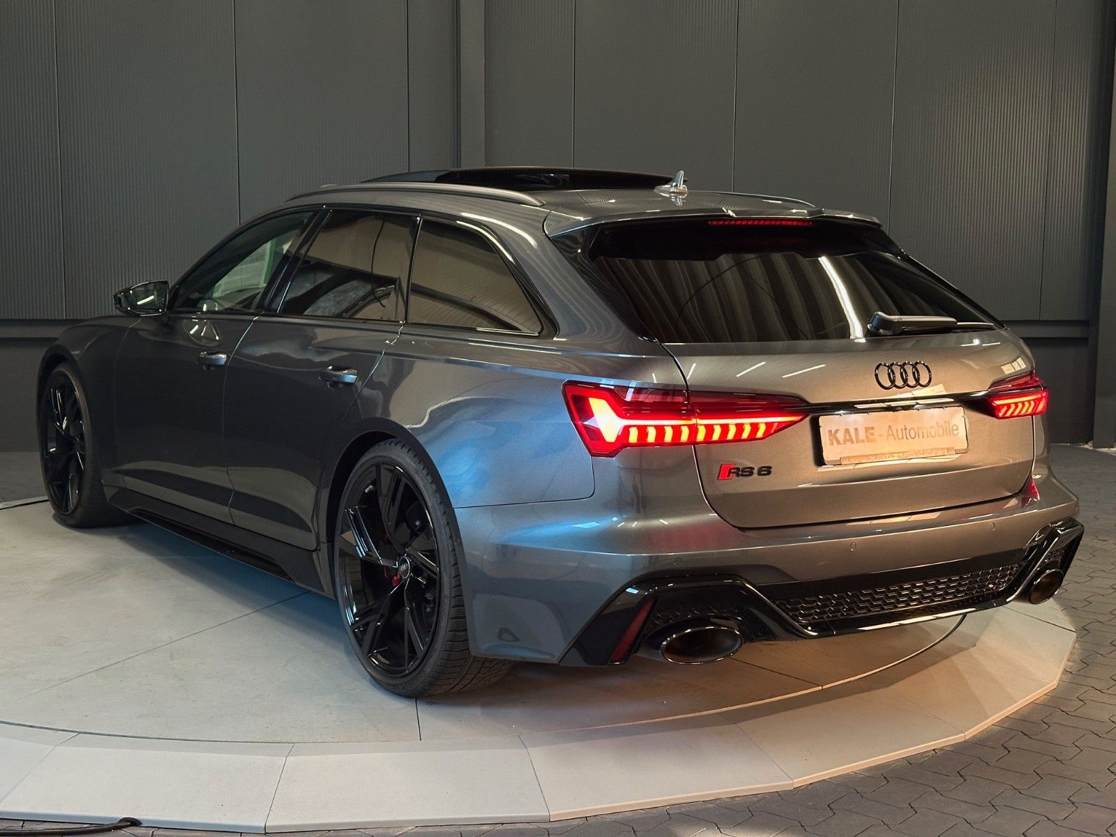 Audi RS6 Avant 4.0 TFSI quattro*LASER*PANORAMA*DYNAMI