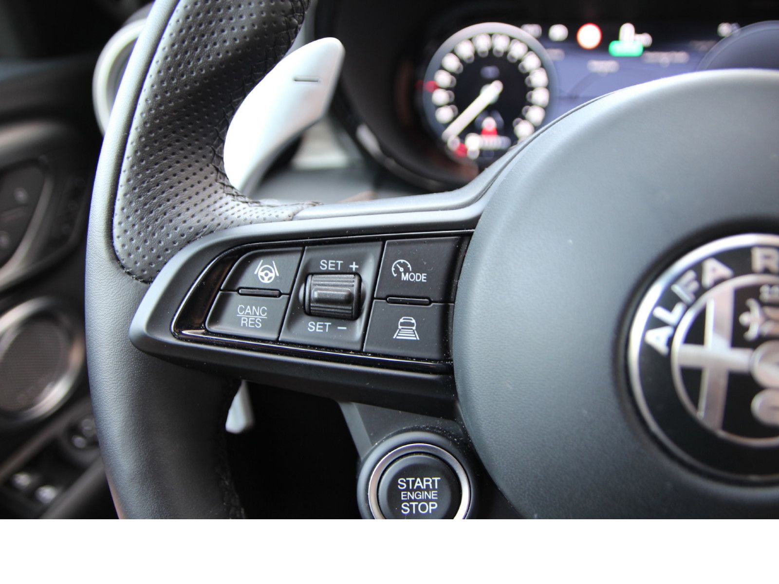 Alfa Romeo Tonale Veloce*Harman/Kardon*19Zoll*Sitzbelüftung