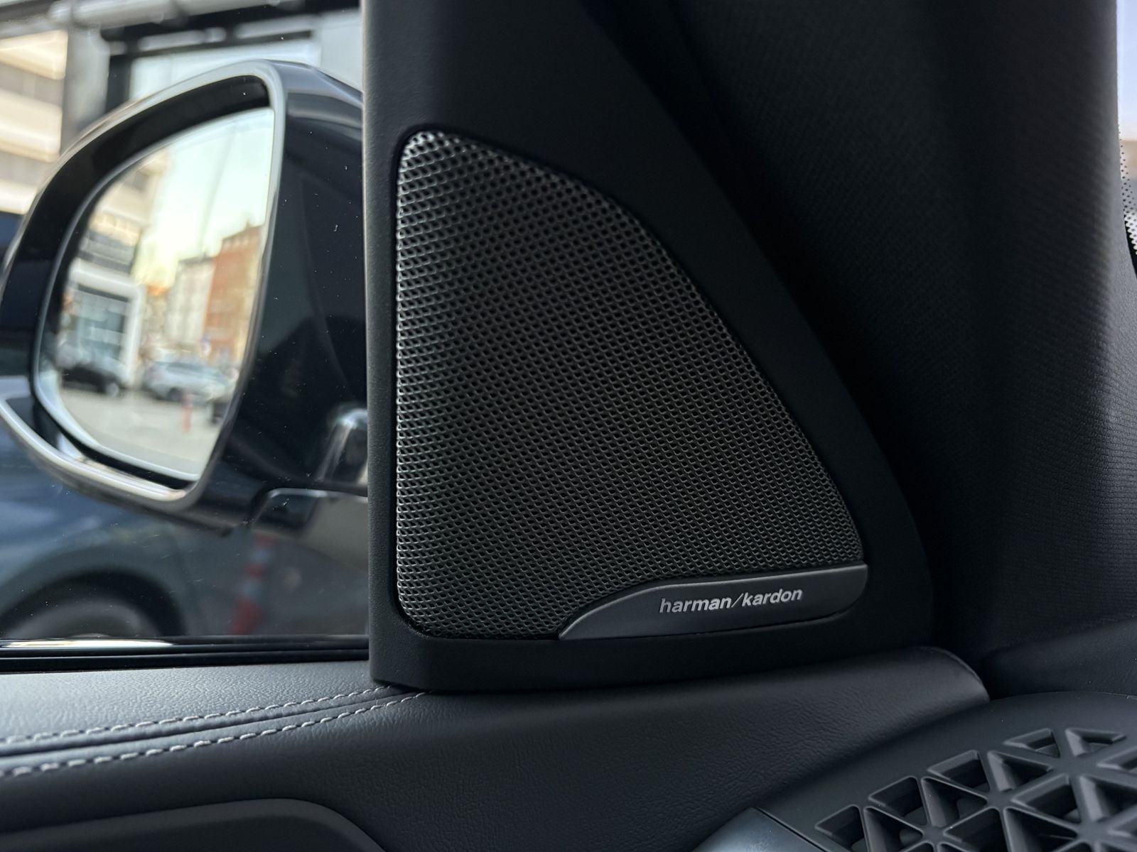 BMW X6 xDrive40d MSport PANO AHK DA PROF PA PROF 22"