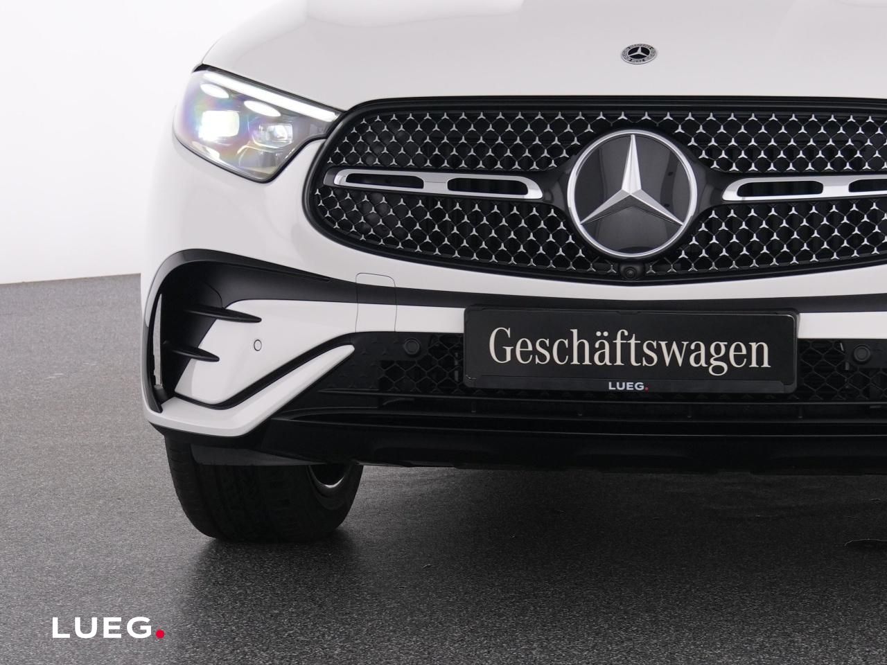 Mercedes-Benz GLC 300 e 4M AMG+NIGHT+20''+PANO+AHK+DIG.LIGHT++