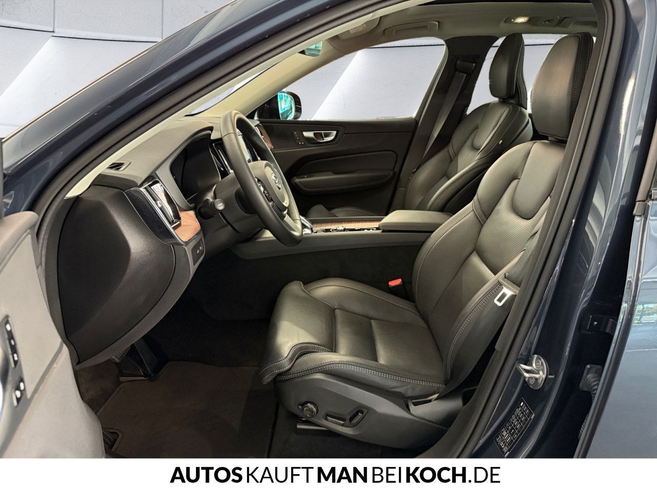 Volvo XC60 T6 Recharge AWD Plus ACC BLIS AHK STHz PANO