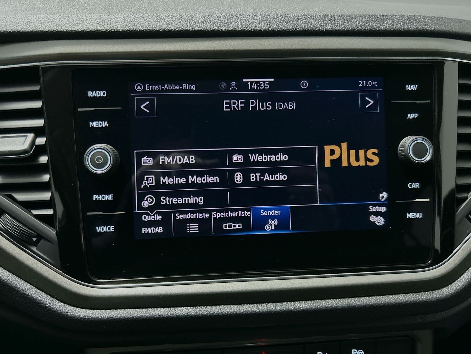 Volkswagen T-Roc Style 1.5TSI DSG - Samsaru's Car Outlet