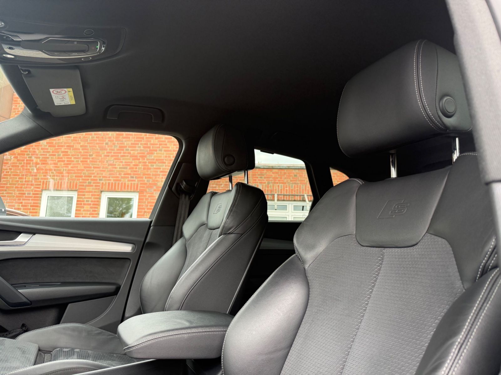 Audi Q5 40 TDI quattro S line - Samsaru's Car Outlet