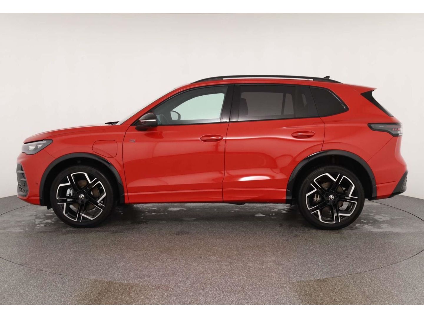 Volkswagen Tiguan 1.5 eHybrid R-Line Black Style DSG AHK/SH
