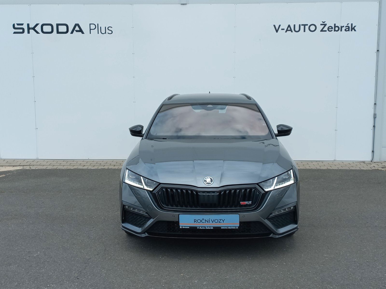 Skoda Octavia Combi RS TSI - Samsaru's Car Outlet