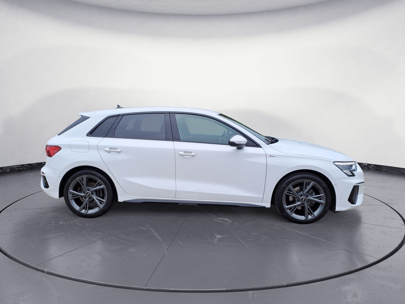 Audi A3 Sportback 35 TFSI S-tronic S-Line ACC Navi