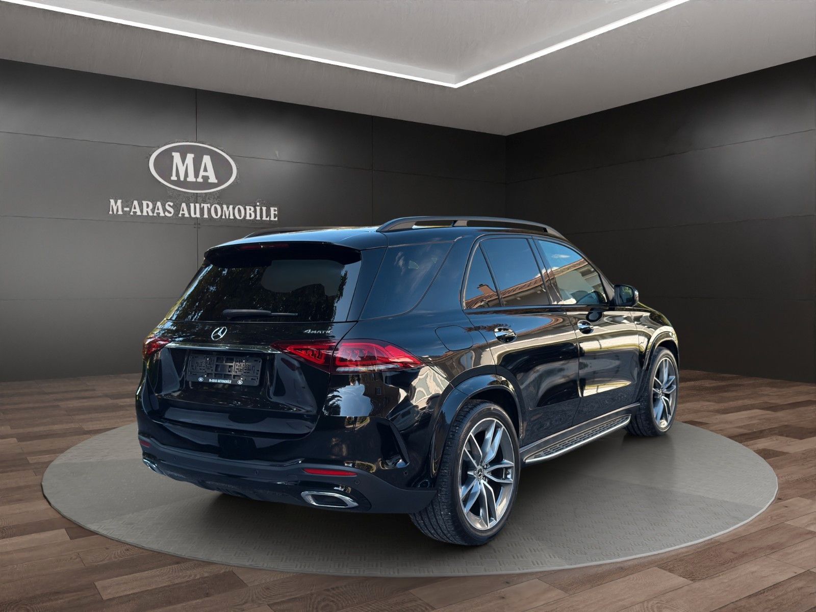 Mercedes-Benz GLE 400 d GLE - 4Matic AMG PANO LEDER AHK STHEIZ