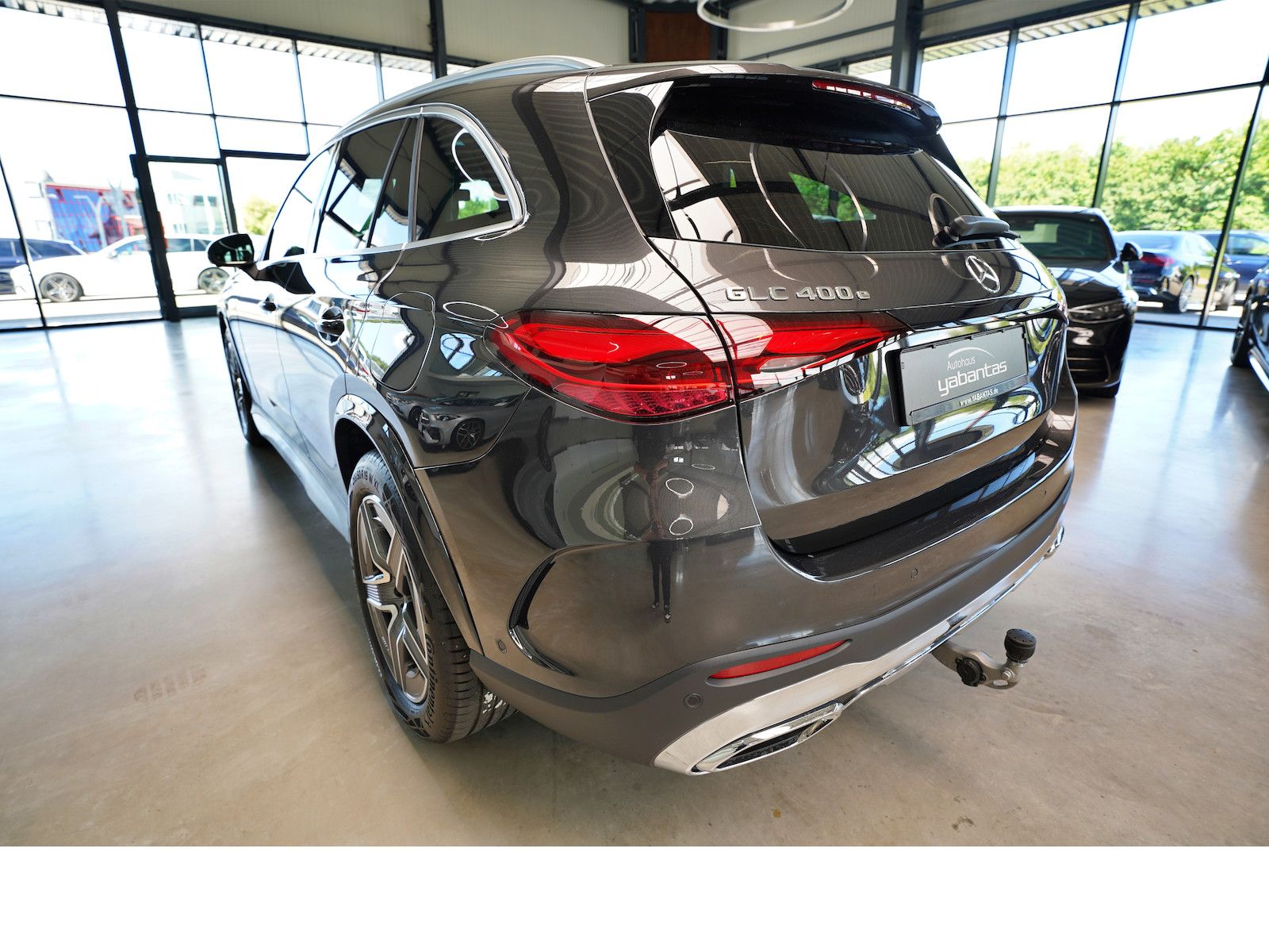 Mercedes-Benz GLC 400 e 4M AMG - Samsaru's Car Outlet