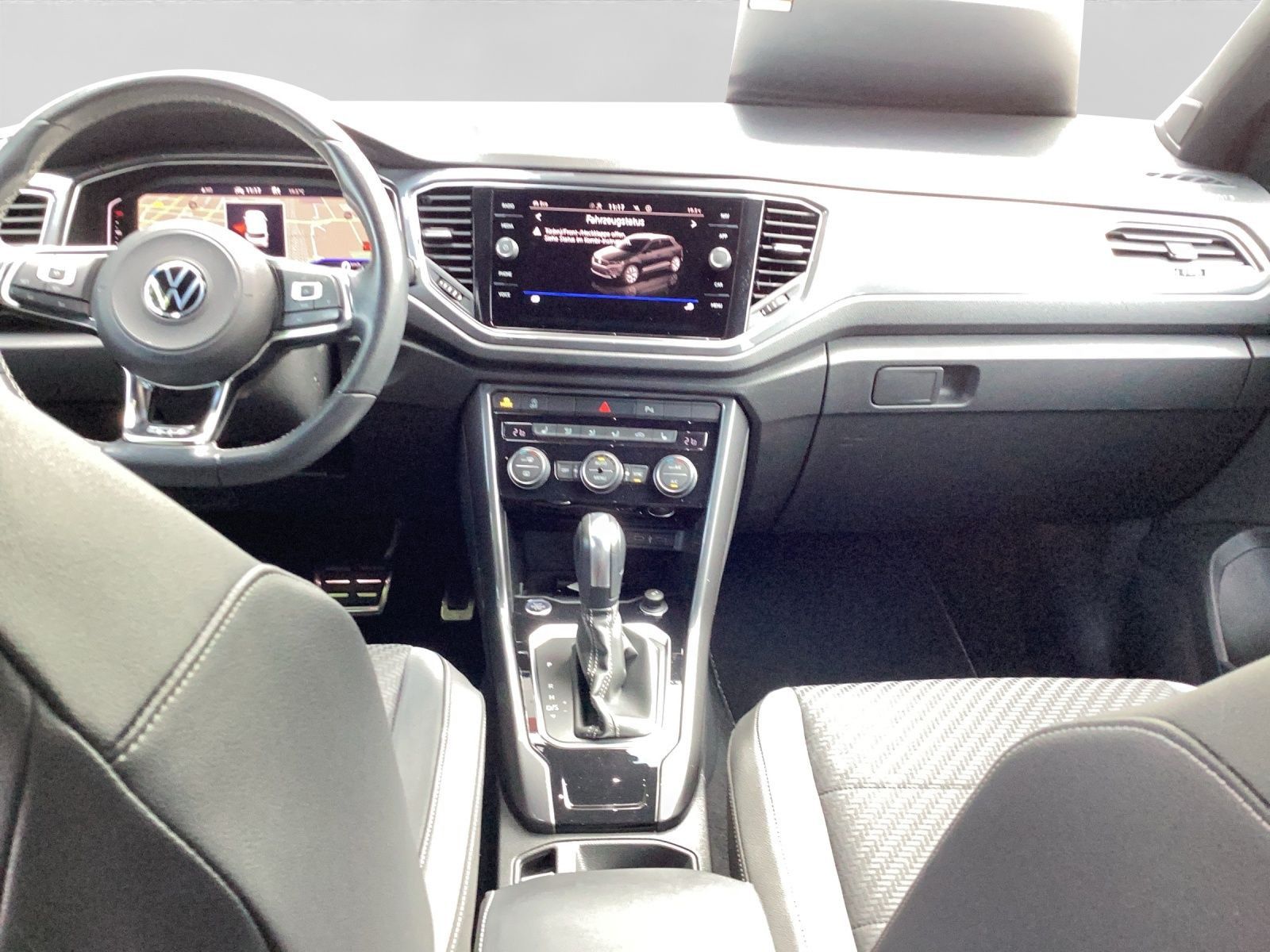 Volkswagen T-Roc 1.5 TSI DSG R-LINE - Samsaru's Car Outlet