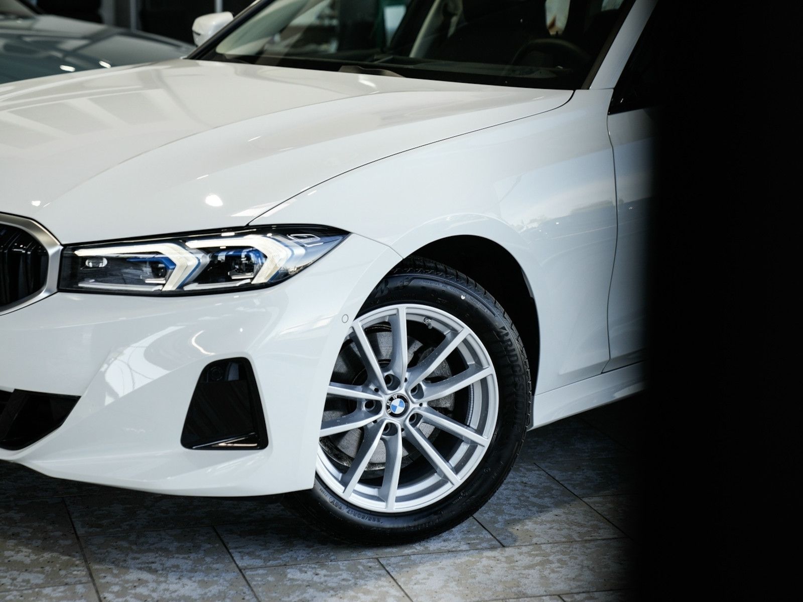 BMW 320d xDrive Touring Panorama 360K Standh.
