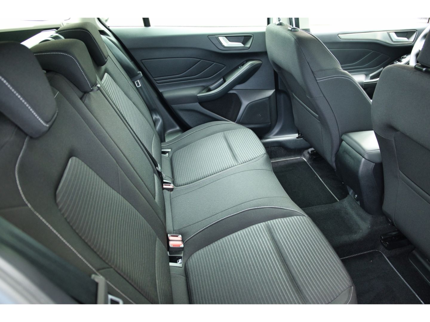 Ford Focus Turnier Titanium X Navi LED ACC Apple CP