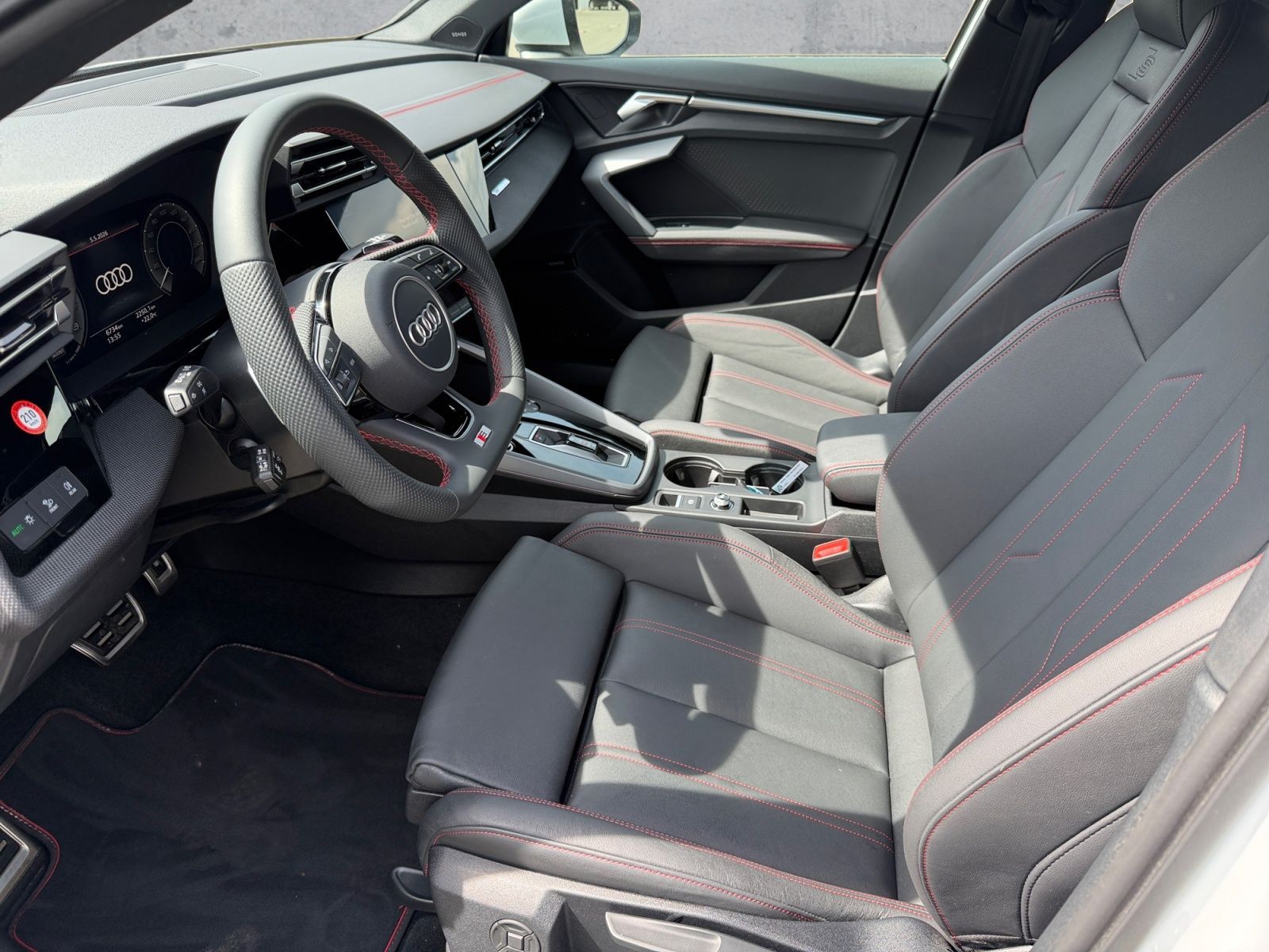 Audi A3 Sportback TFSI e S-LINE INT LED+SONOS+RFK+AHK