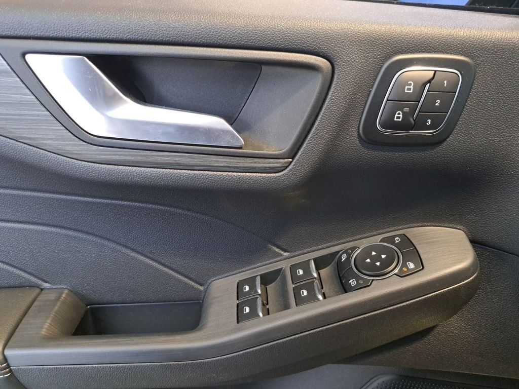 Ford Kuga 2.5 Duratec PHEV ACTIVE X HUD LED AHK Shz.
