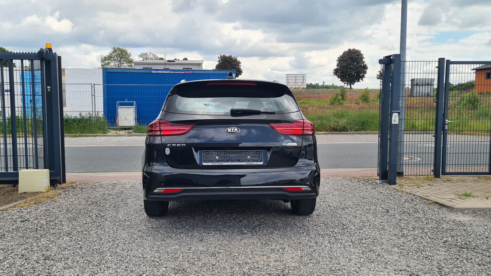 Kia cee'd Sportswagon 1.6D Vision Aut. - Samsaru's Car Outlet