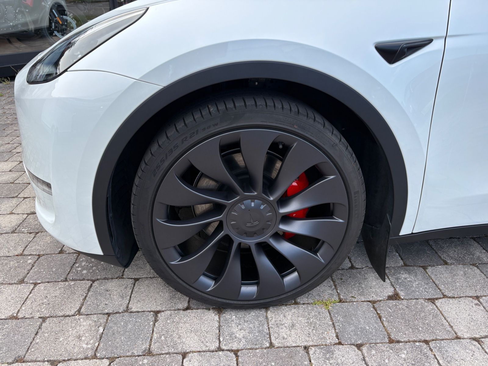 Tesla Model Y Performance Dual AWD