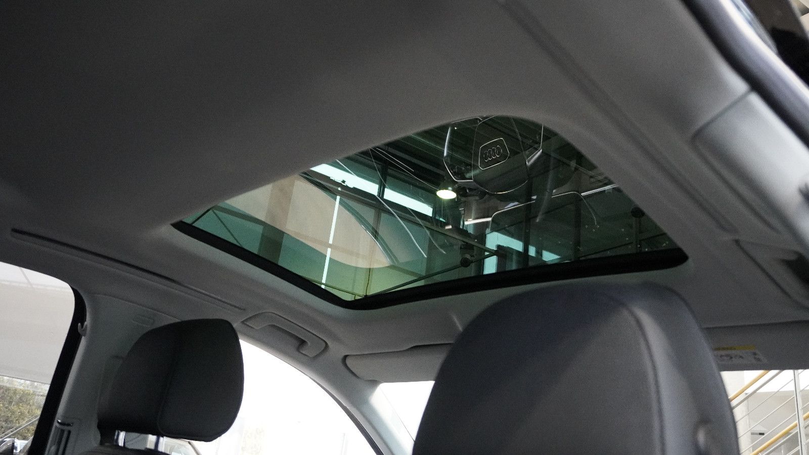 Audi A8 50 quat S-Lin - Samsaru's Car Outlet