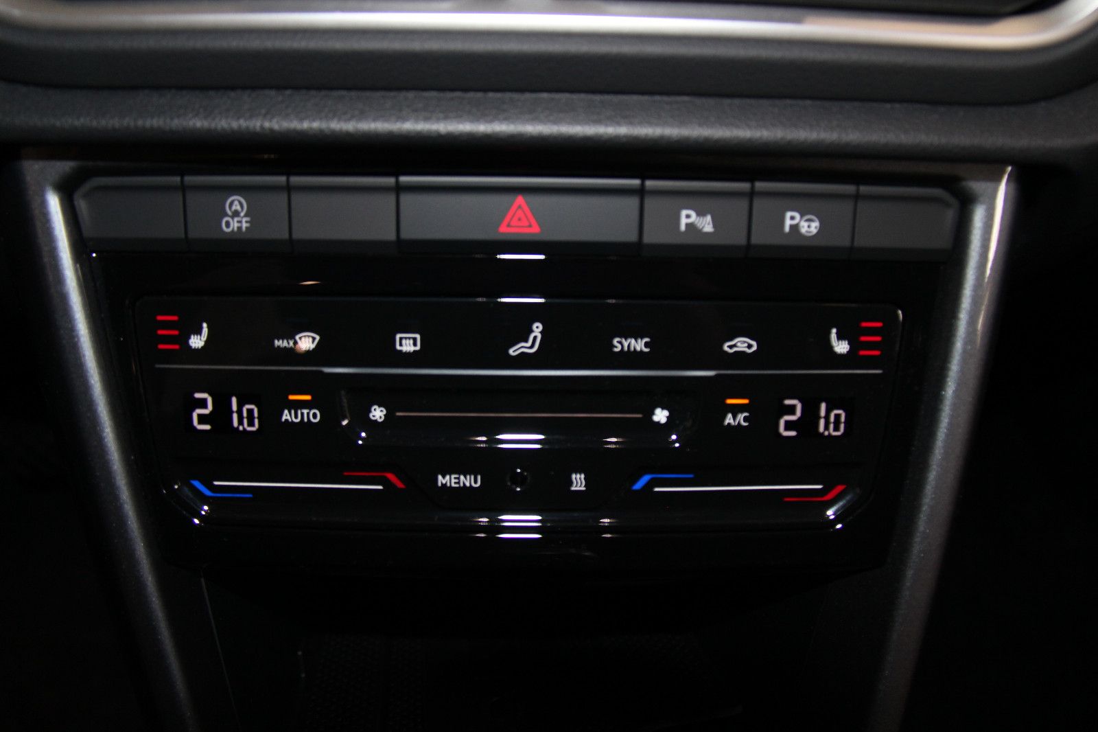 Volkswagen T-Roc Style 1.5 TSI DSG - Samsaru's Car Outlet