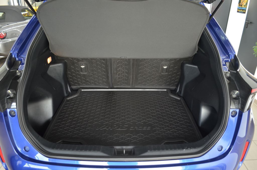 Toyota Yaris Cross Hybrid 1.5 Team D*Matrix*Navi*Lenkra