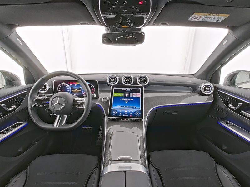 Mercedes-Benz GLC 300 d 4M AMG-Sport/Pano/AHK/Night/Distr/20'