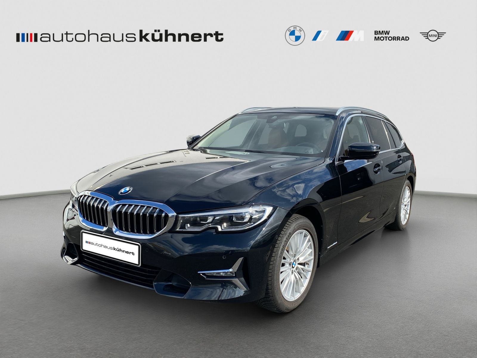 BMW 320i Touring Luxury Line - Samsaru's Car Outlet