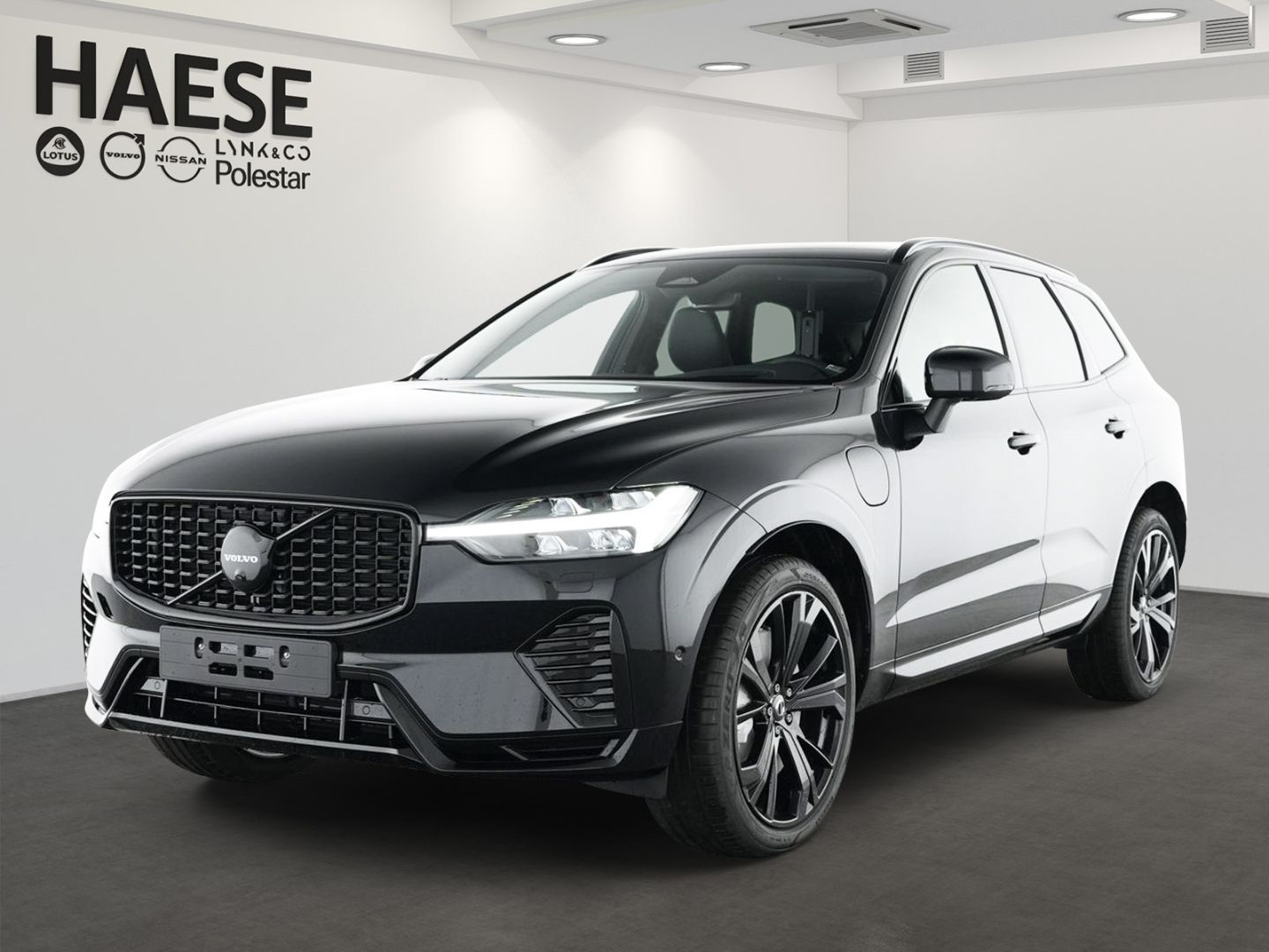 Volvo XC60 T6 Ultra Black Edition Recharge Plug-In Hyb