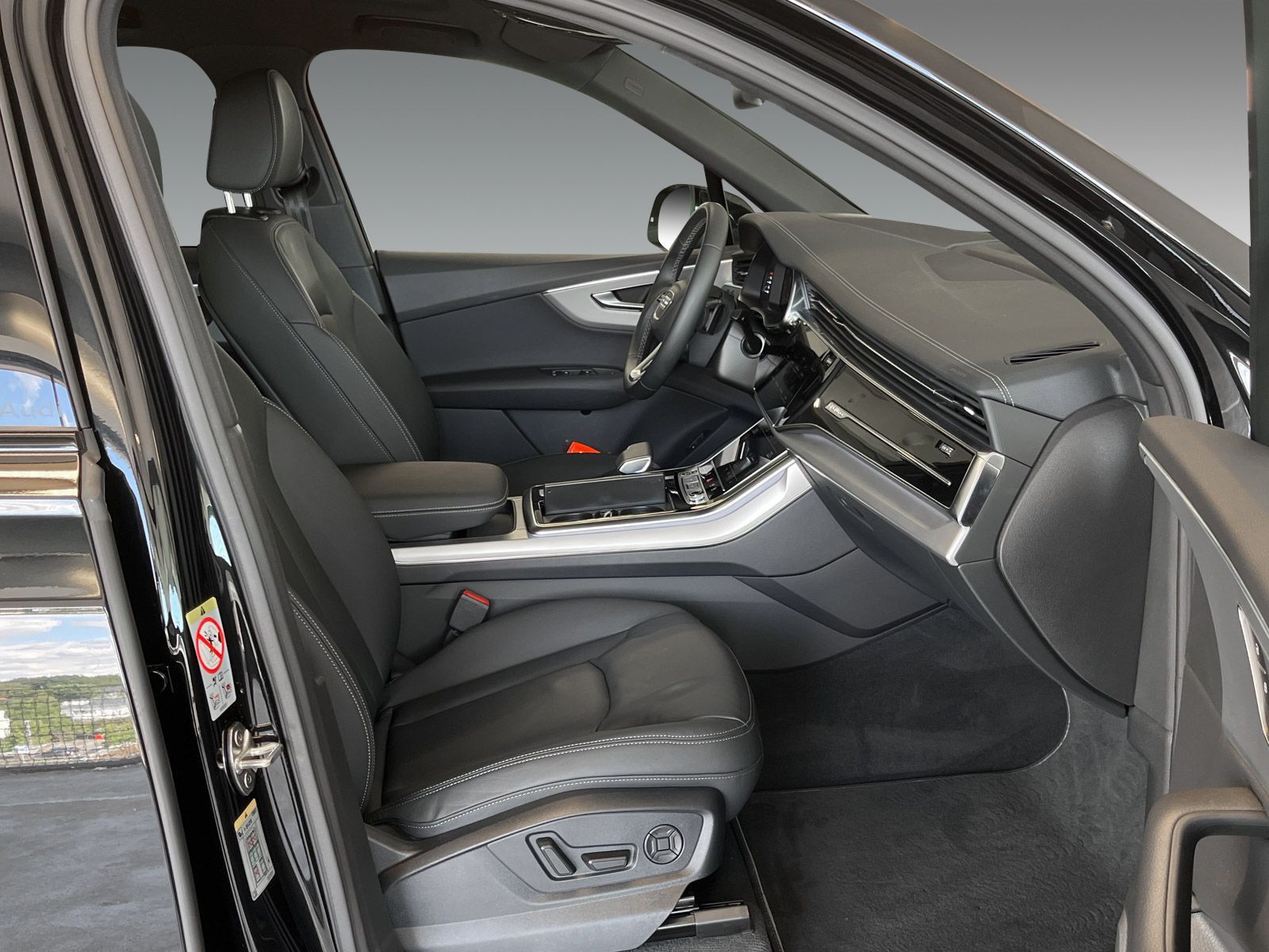 Audi Q7 50 TDI S line quattro AHK Luft HeadUp 7Sitzer