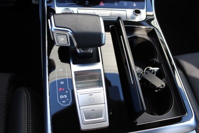 Audi Q7 50 TDI quattro competition plus MLED Pano