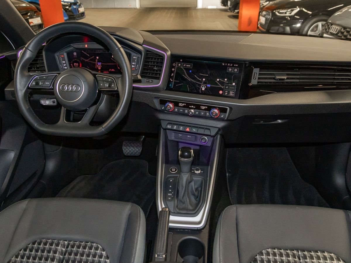 Audi A1 Sportback 35 TFSI S line - Samsaru's Car Outlet