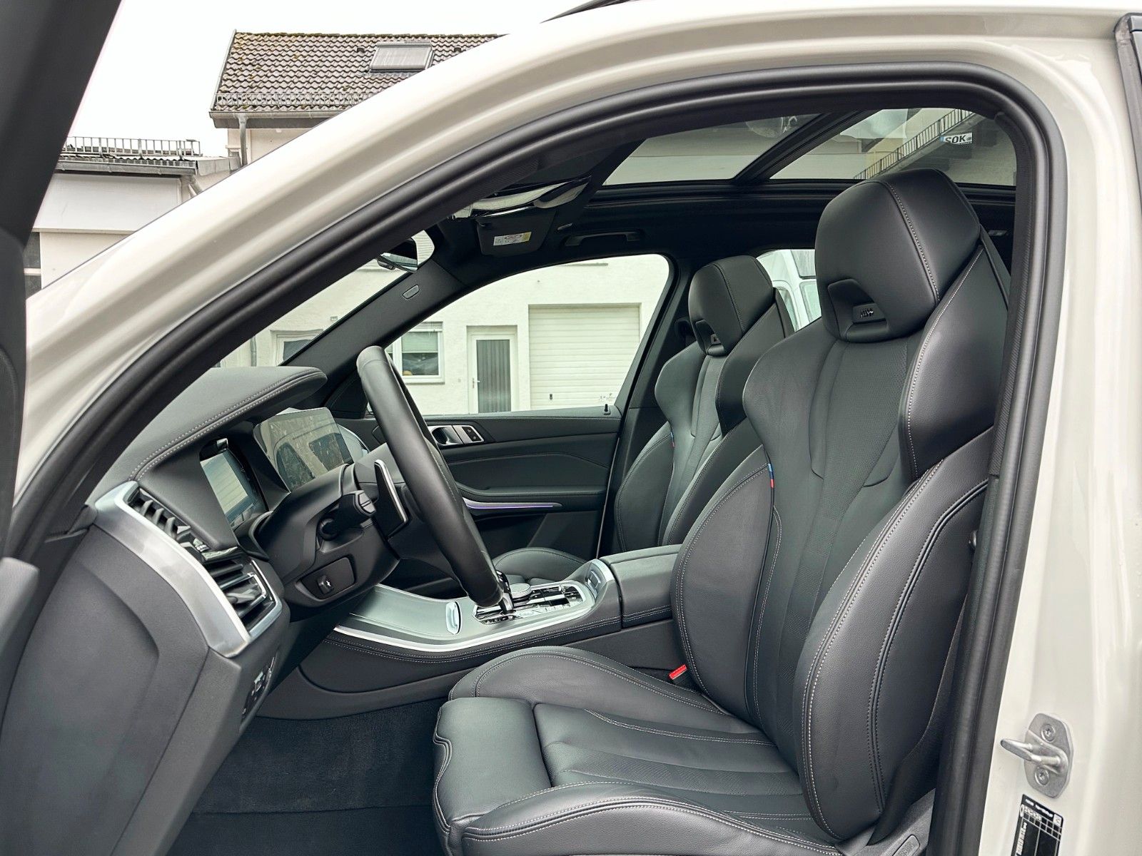 BMW X5 xDr45e M Sport PANO*M Sitze*Laser*ACC*360°