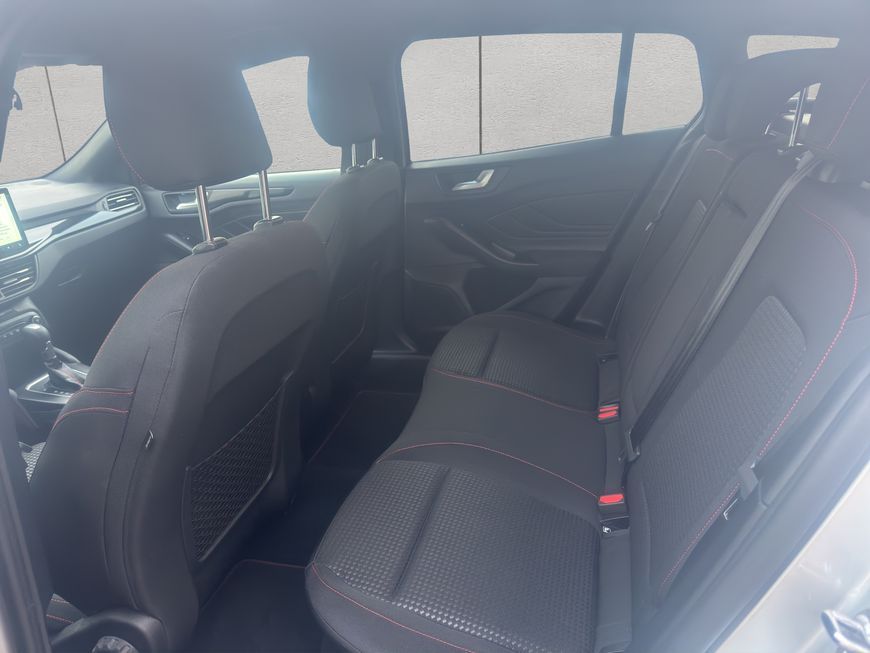 Ford Focus Turnier 1.0 EcoBoost Hybrid Aut. ST-LINE X