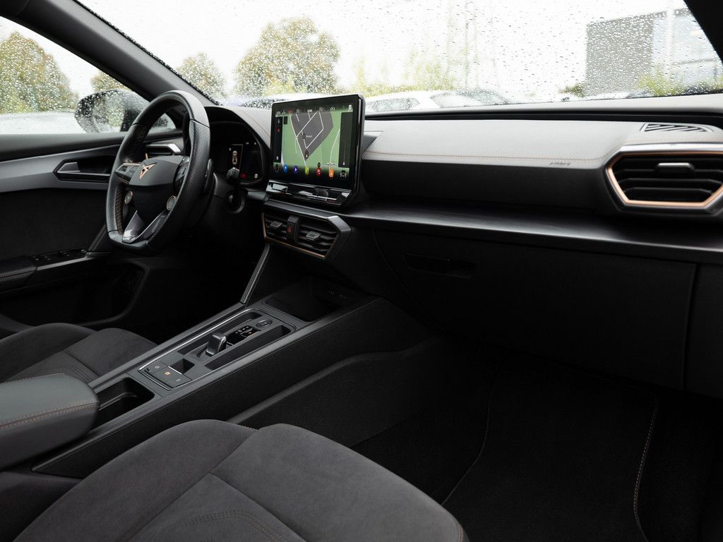 Cupra Formentor 2.0 TSI VZ Tribe Edition PANO AHK 360°