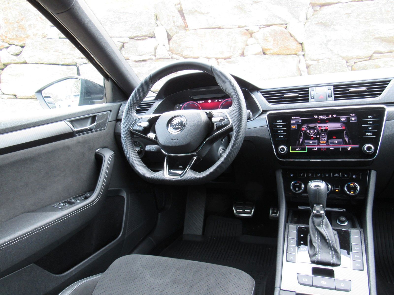 Skoda Superb 2.0 TDI DSG Sportline 4x4 BSD AHK PLA ACC