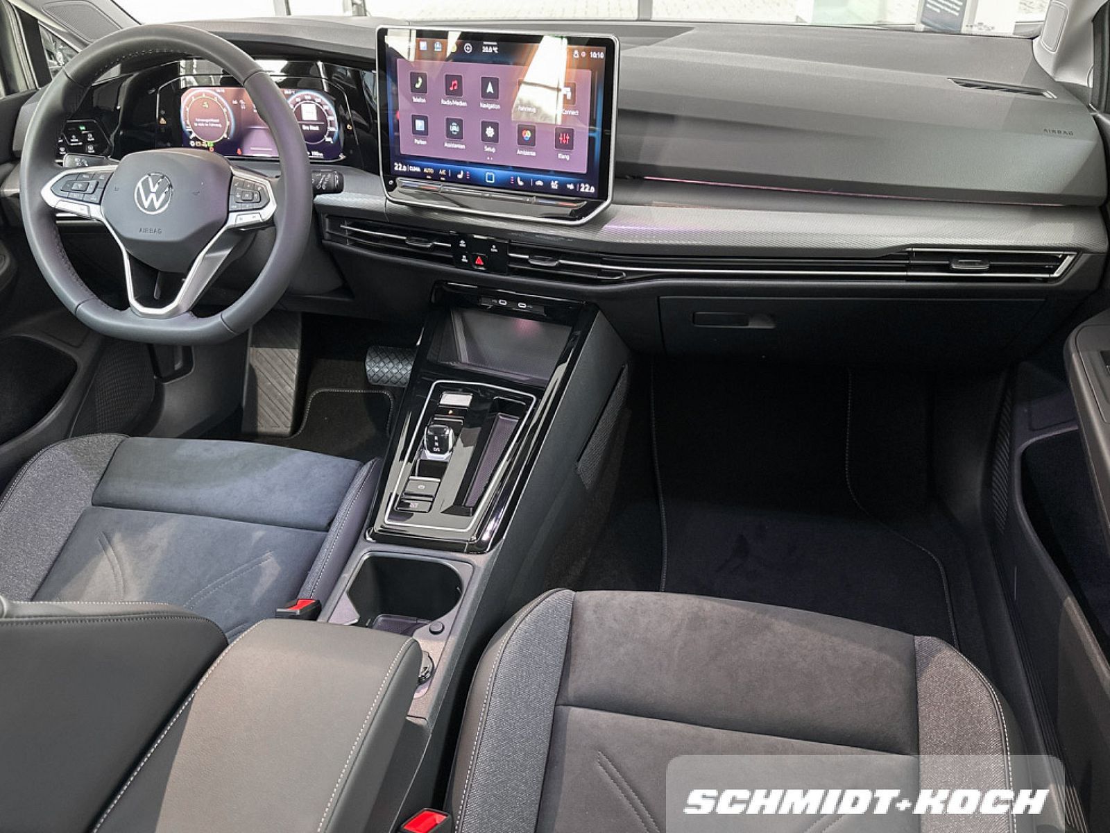 Volkswagen Golf VIII 1.5 eTSI DSG Style NAVI MATRIXLED PDC
