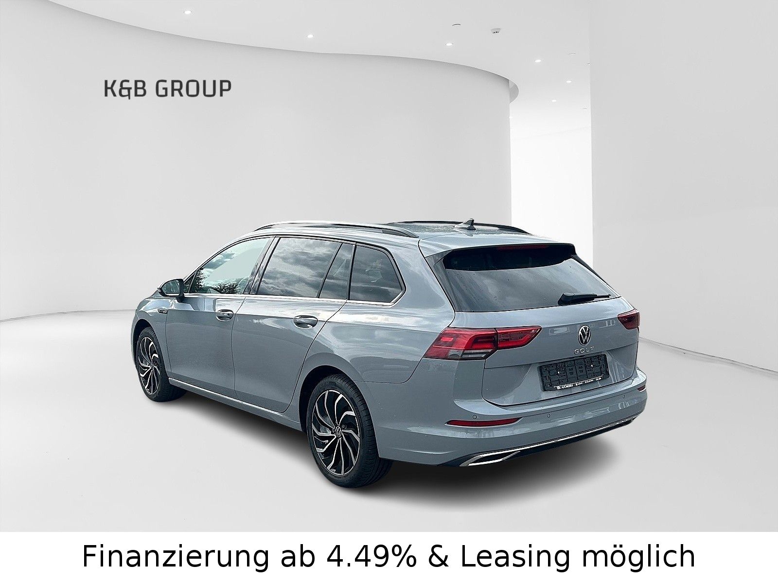 Volkswagen Golf 8 2.0 Variant Style DSG - Samsaru's Car Outlet