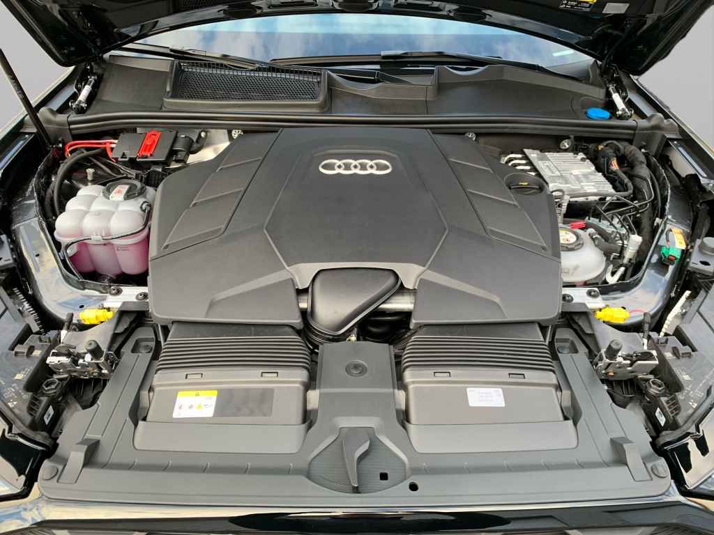 Audi Q7 55 TFSIe S line ALLRADLENK*OPTIK*PANO*AHK*360