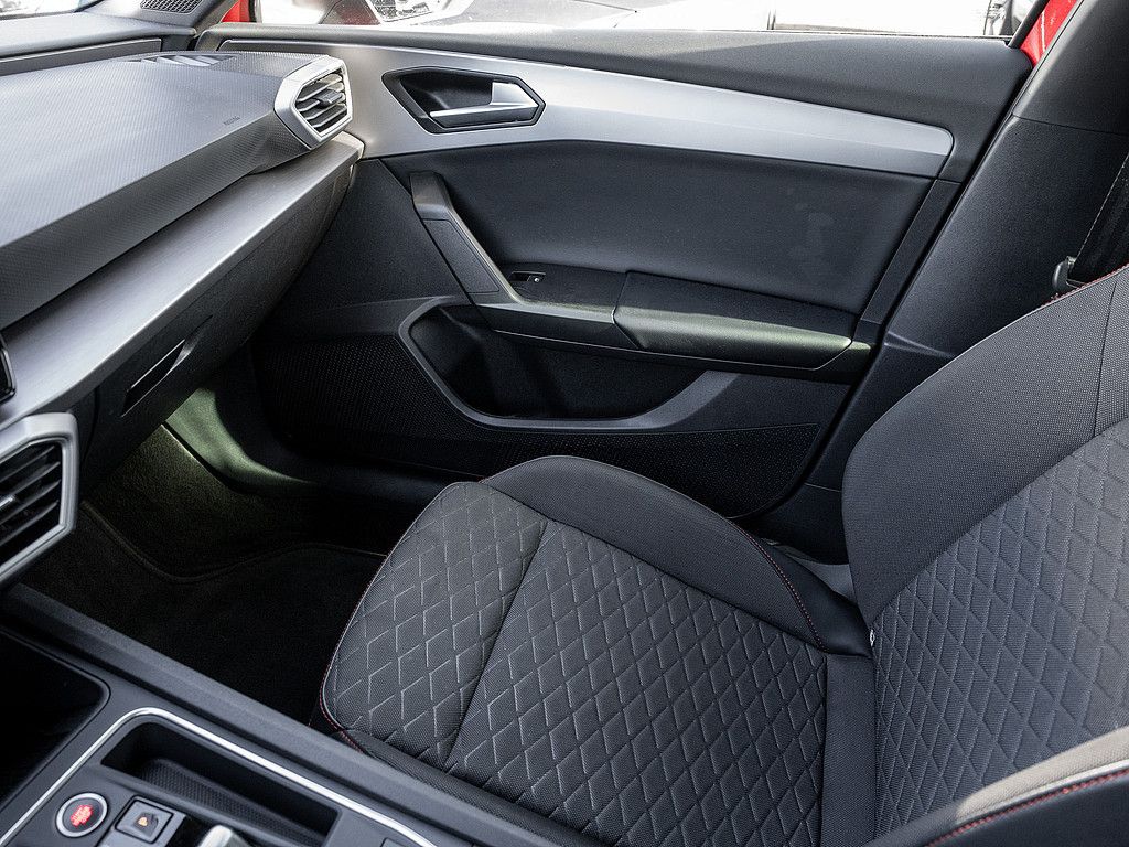 Seat Leon Sportstourer 2.0 TSI FR DSG AHK Pano Kamera
