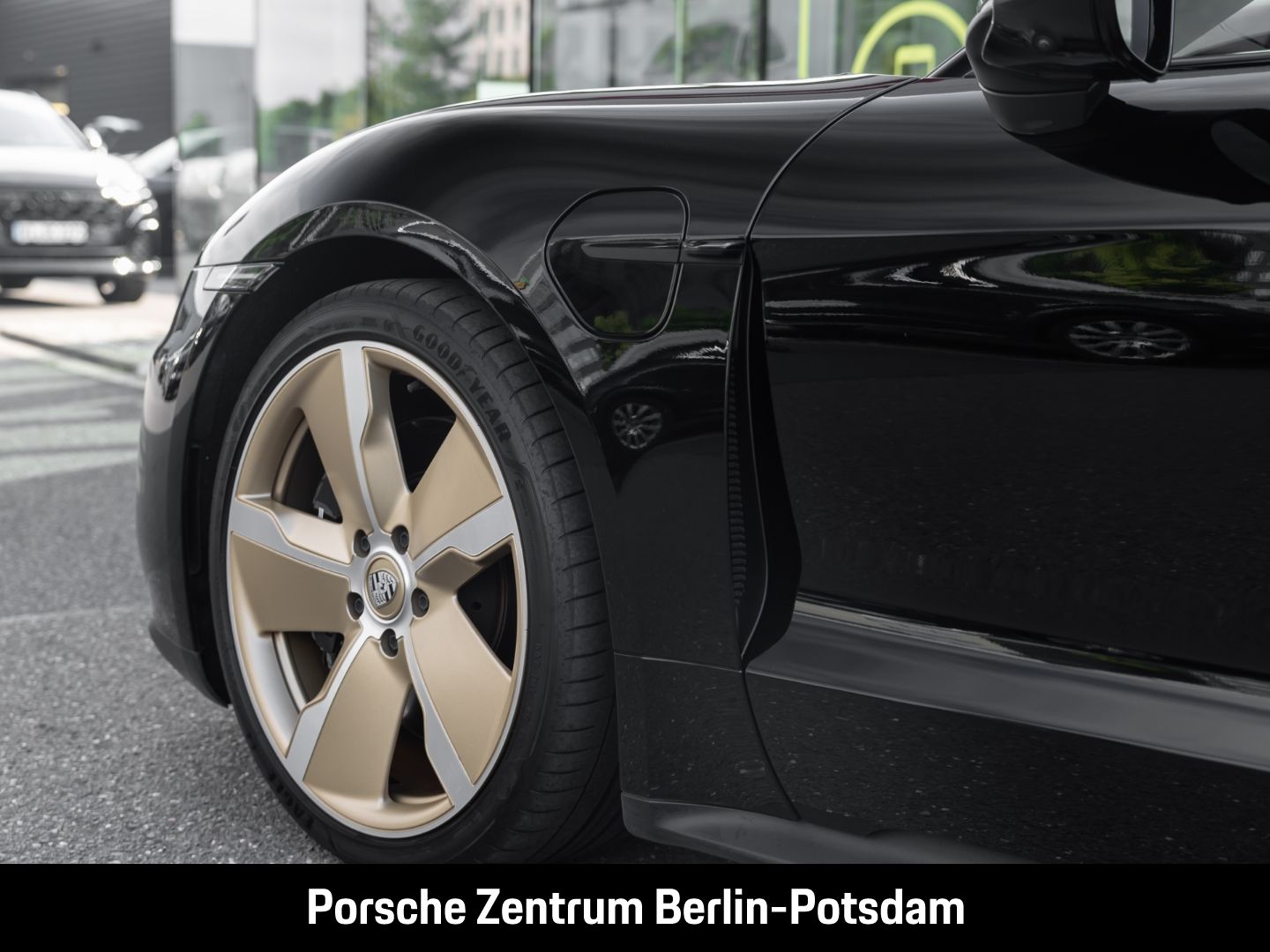 Porsche Taycan GTS Sport Turismo Burmester Panoramadach