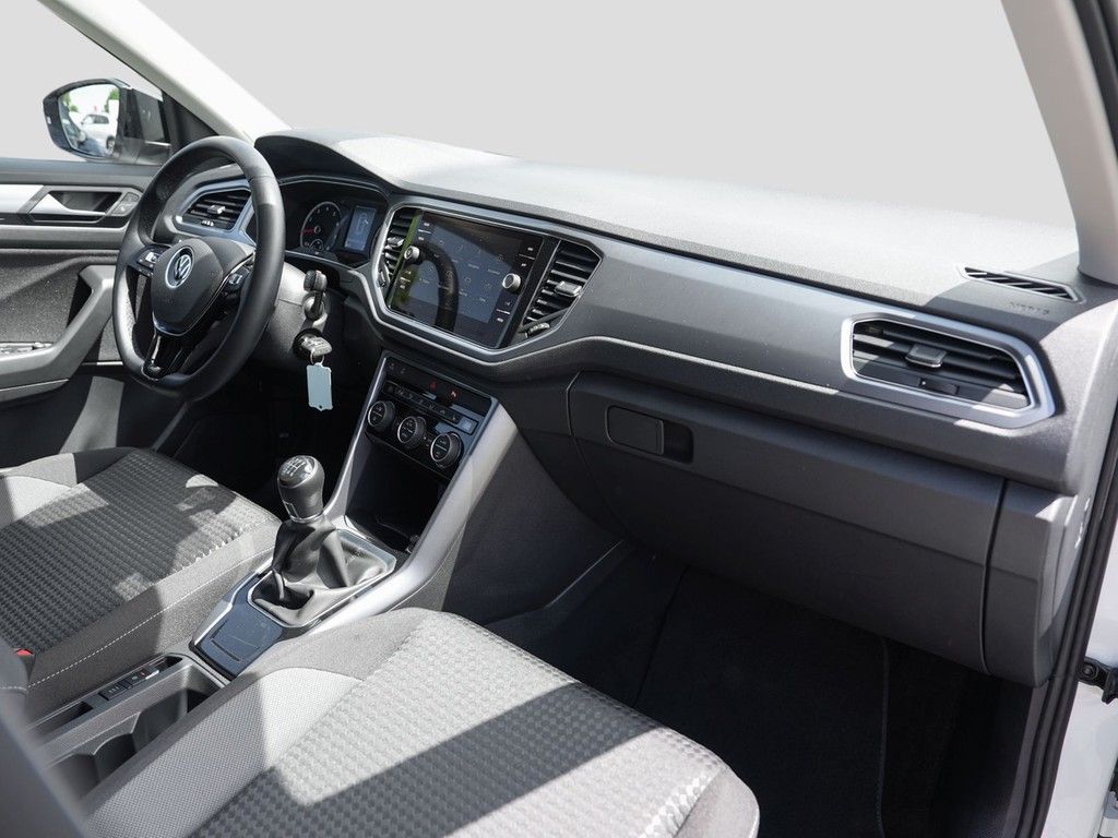 Volkswagen T-Roc 1.5 TSI Active - Samsaru's Car Outlet