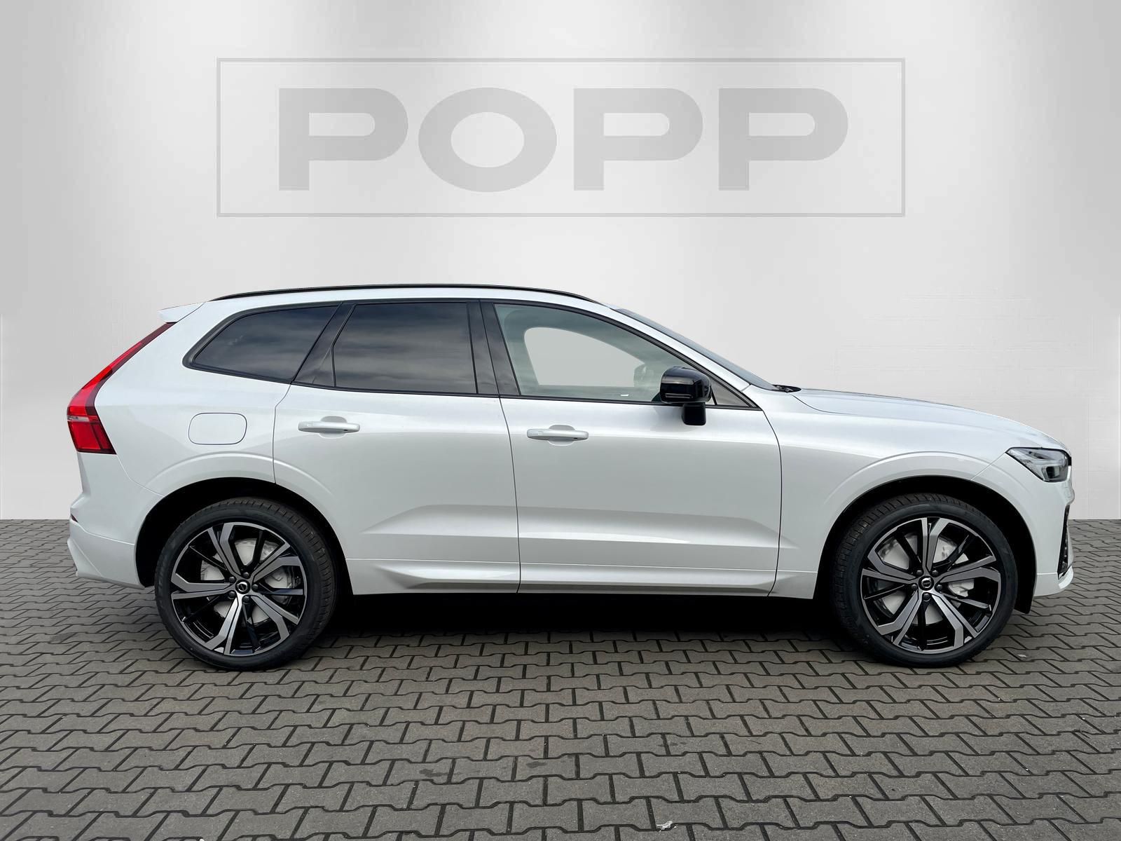 Volvo XC60 B4 AWD Plus Dark 4xSHZ ACC BLIS FHZ STDHZ