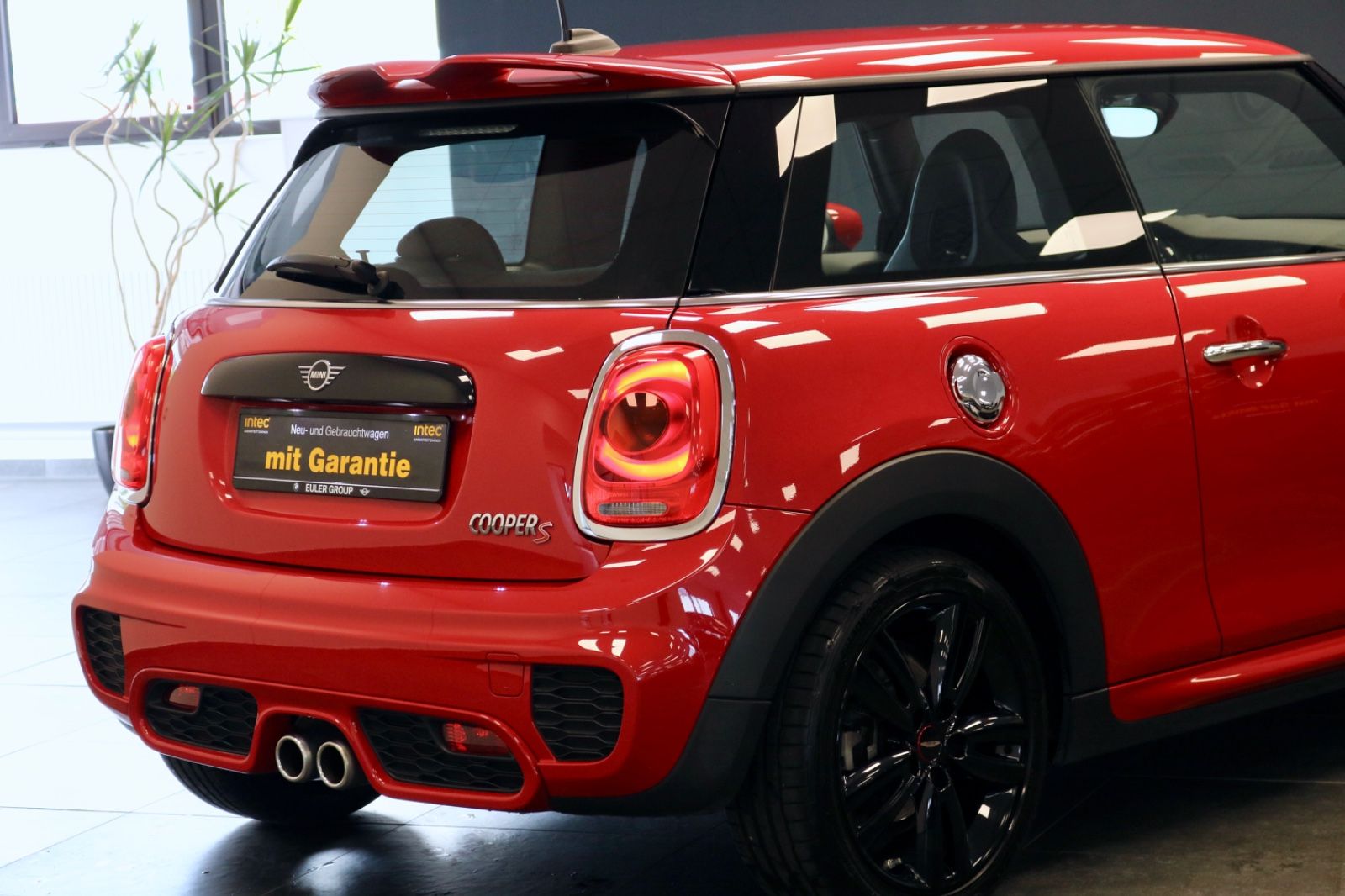 MINI John Cooper S Works - Samsaru's Car Outlet