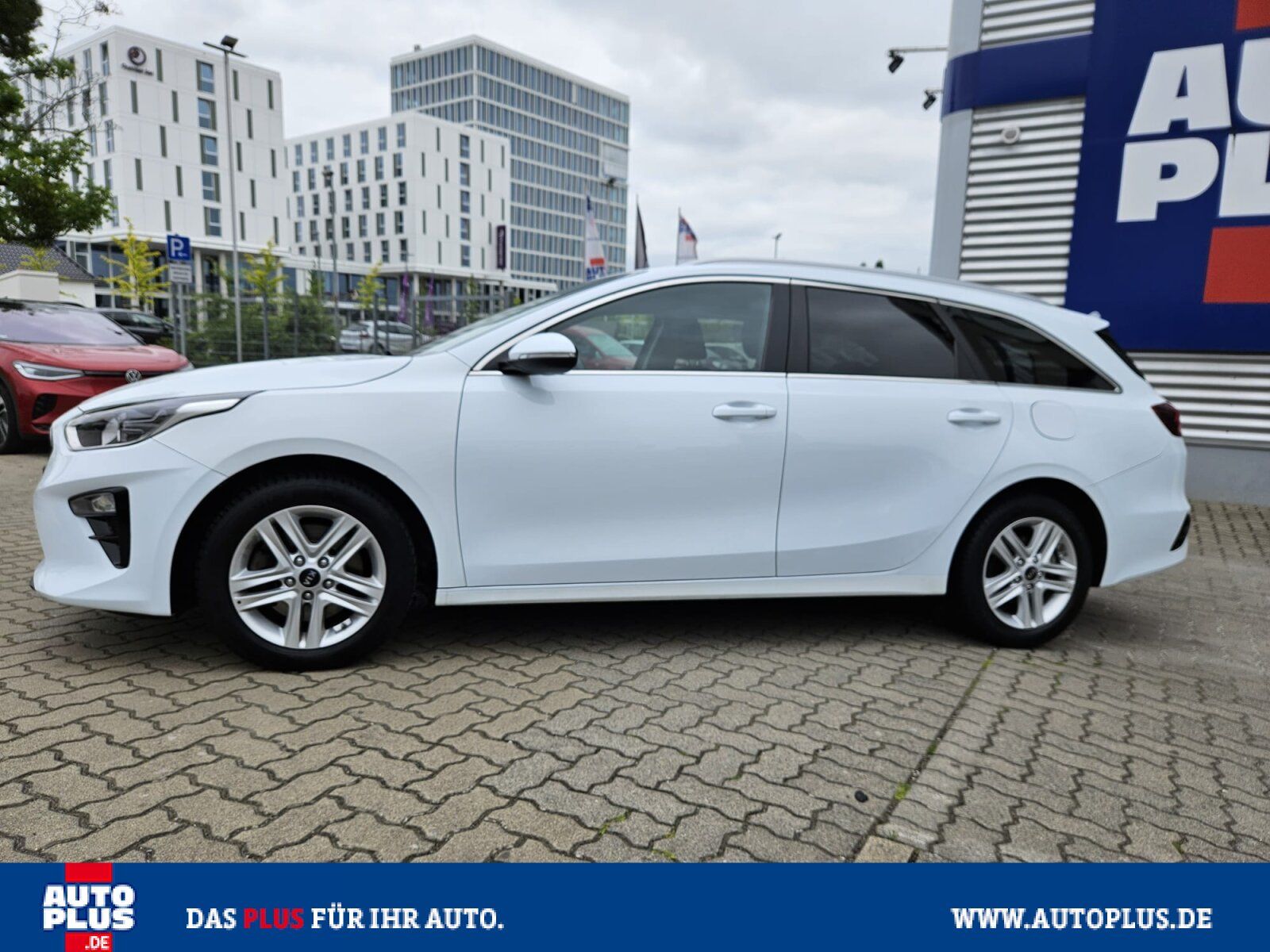Kia Ceed SW 1.4 Attract - Samsaru's Car Outlet