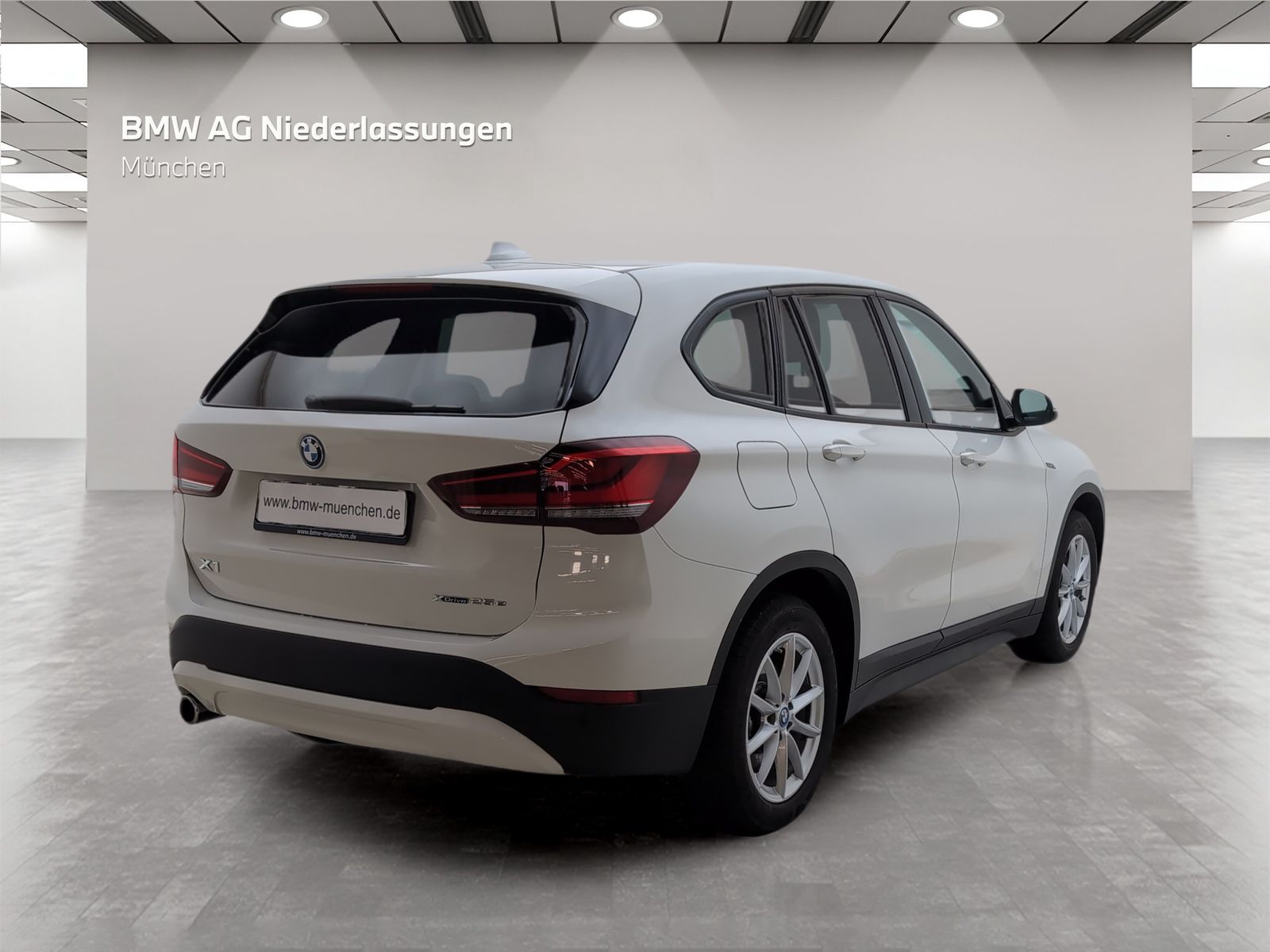 BMW X1 xDrive25e - Samsaru's Car Outlet