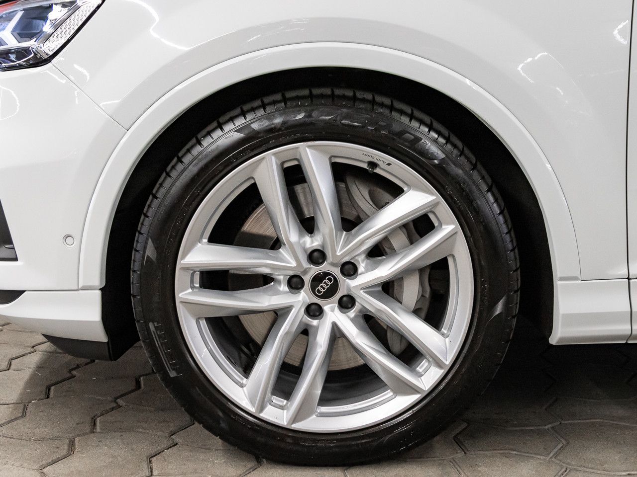 Audi Q7 55 TFSI e quattro LED AIR ACC AHK 360°