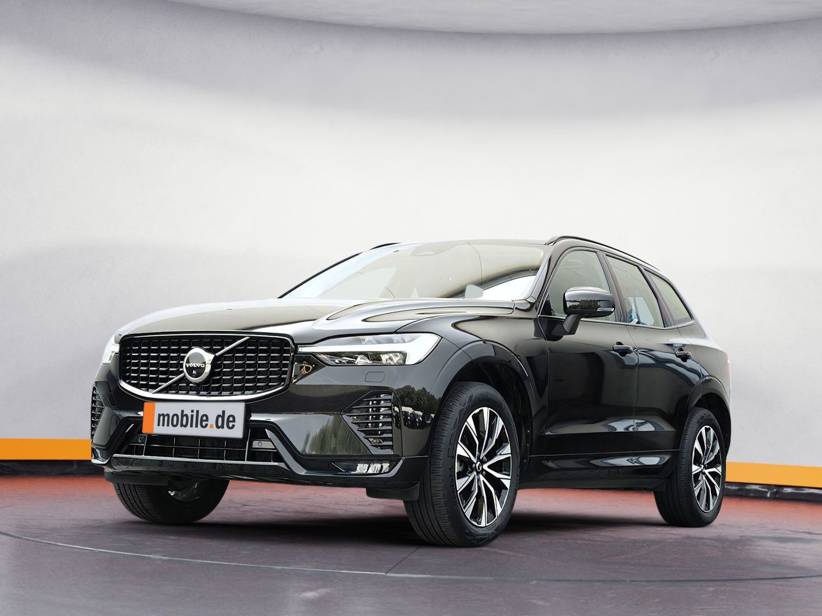 Volvo XC60 B4 Plus Dark - Samsaru's Car Outlet