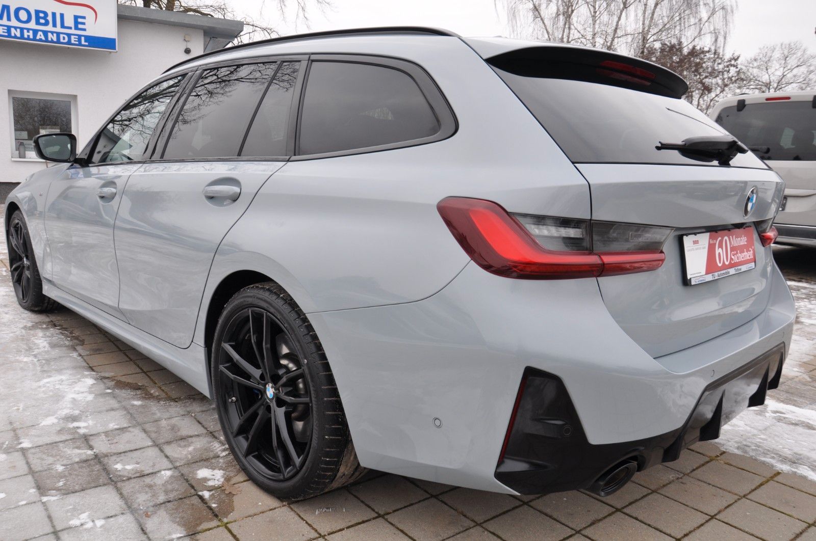BMW 320 d Touring xDrive M Sport STANDH-PANO-CARBON