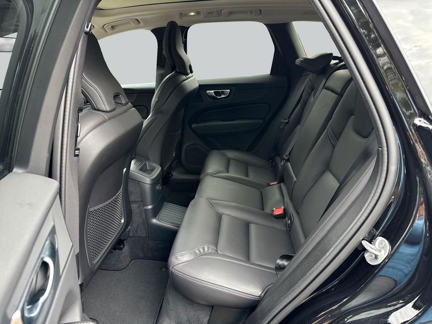 Volvo XC60 T6 AWD Recharge Plus Dark