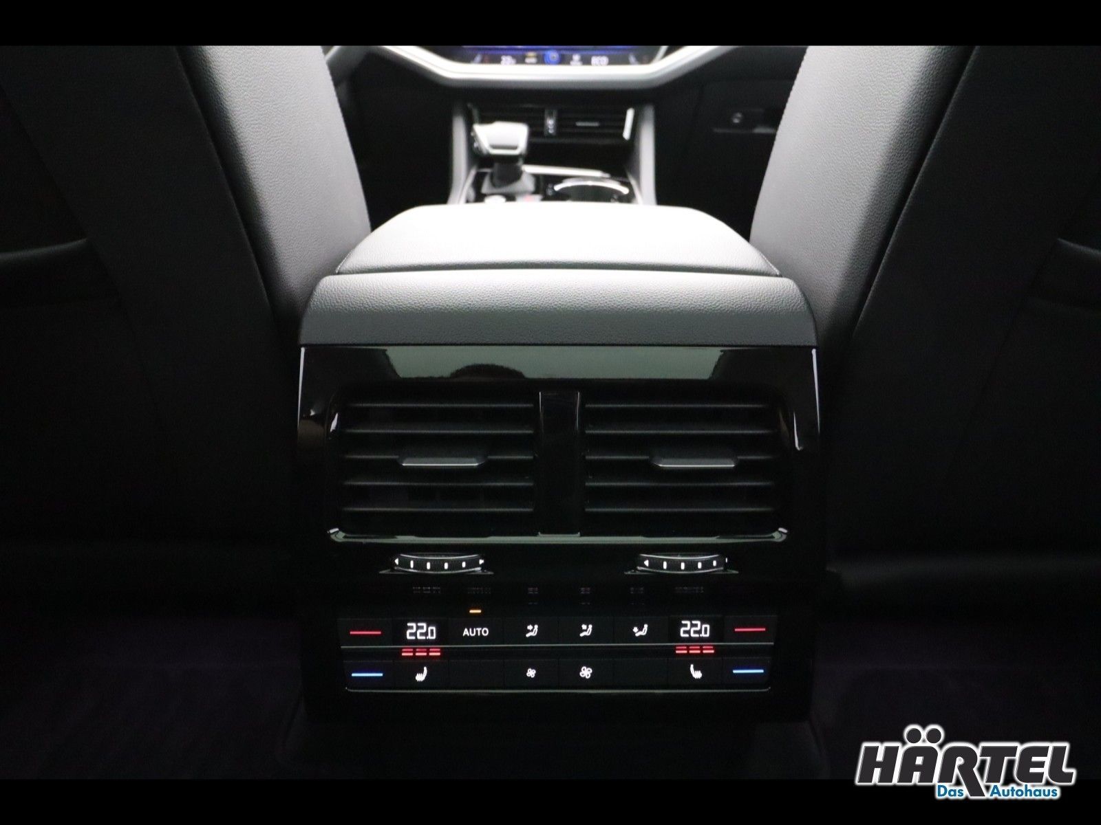 Volkswagen TOUAREG ELEGANCE EHYBRID 3.0 V6 TSI TIPTRONIC - Samsaru's Car Outlet